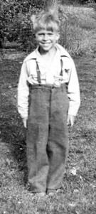 1943 Bob at about 4 years of age