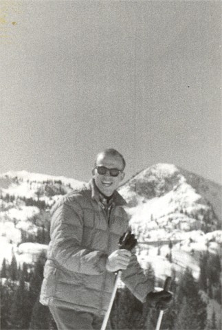 Bob skiing in Utah